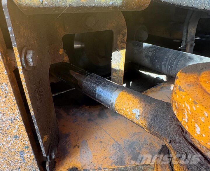 Kobelco Hyundai HL960AHDXT Radlader