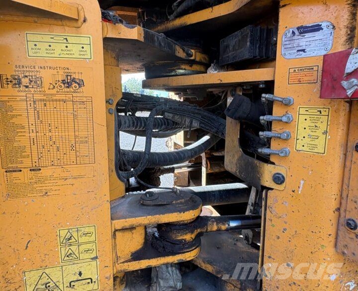 Kobelco Hyundai HL960AHDXT Radlader