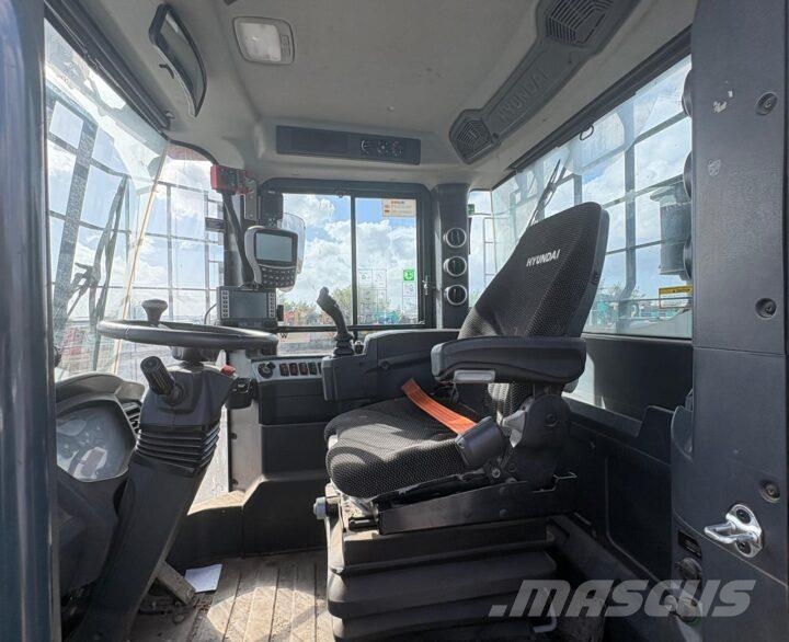 Kobelco Hyundai HL960AHDXT Radlader