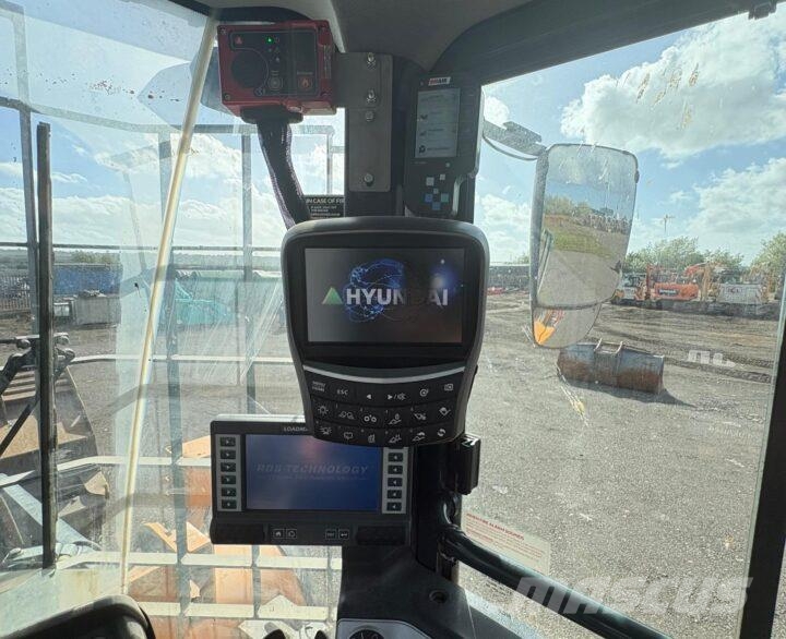 Kobelco Hyundai HL960AHDXT Radlader