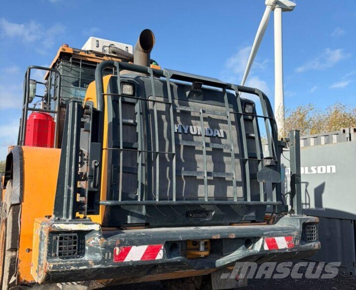 Kobelco Hyundai HL960AHDXT Radlader