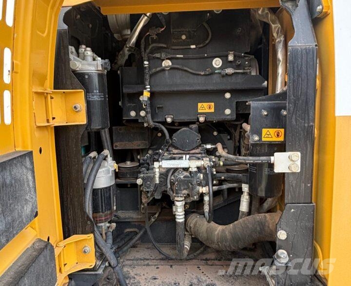 Kobelco SK130LC-11 履带挖掘机