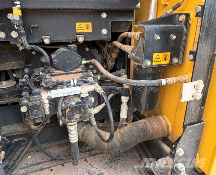 Kobelco SK130LC-11 履带挖掘机
