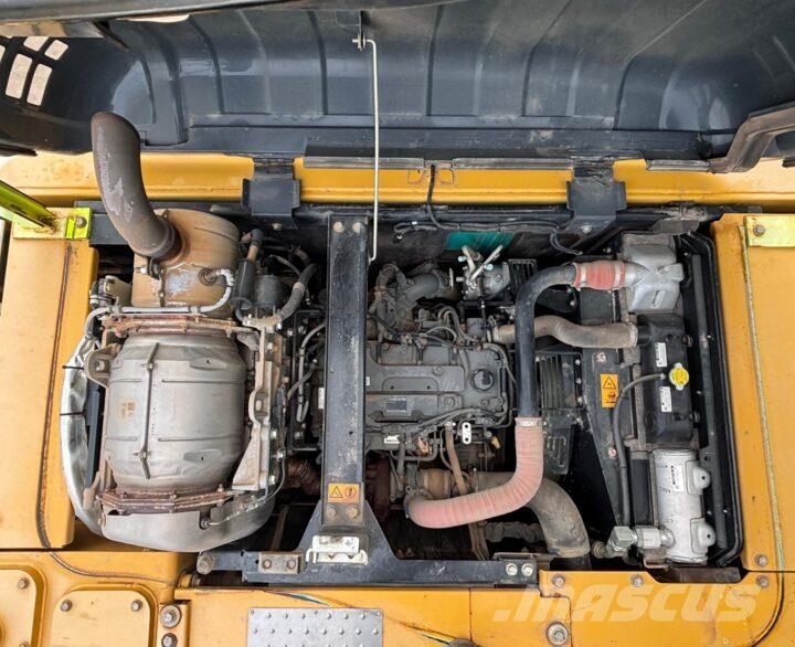 Kobelco SK130LC-11 履带挖掘机