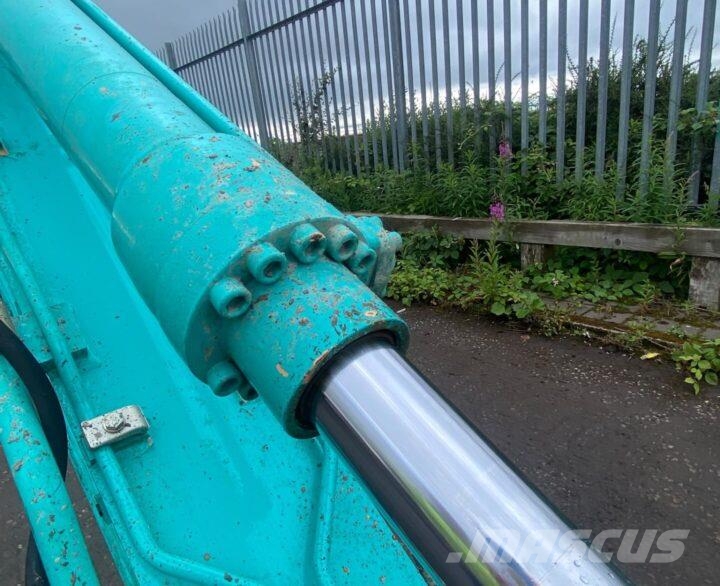 Kobelco SK130LC-11 履带挖掘机