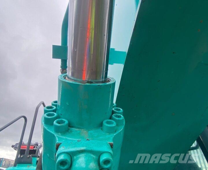 Kobelco SK130LC-11 履带挖掘机