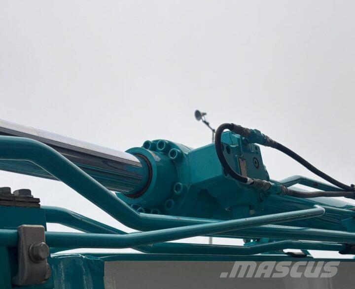 Kobelco SK130LC-11 Excavadoras de cadenas