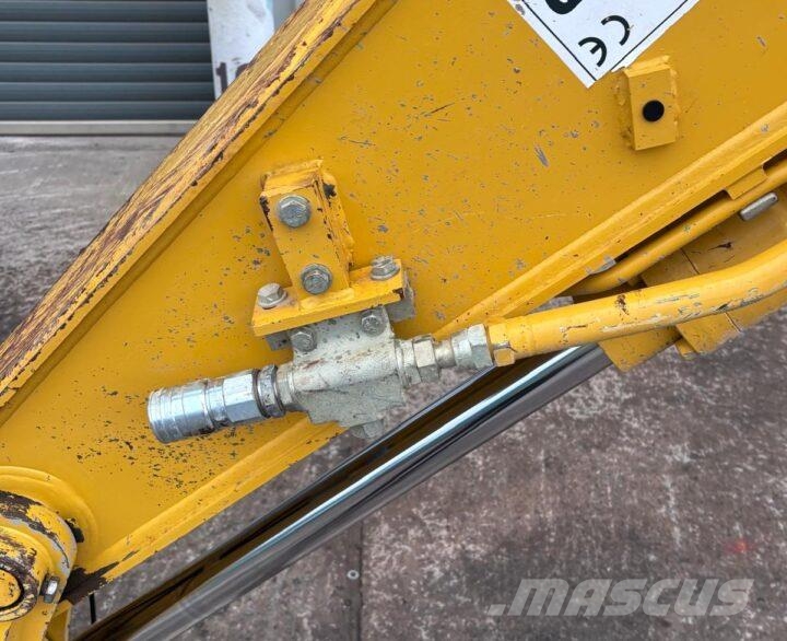 Kobelco SK140SRLC-7 小型挖土機/掘鑿機<7t(小型挖掘機)