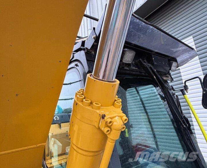 Kobelco SK140SRLC-7 小型挖土機/掘鑿機<7t(小型挖掘機)
