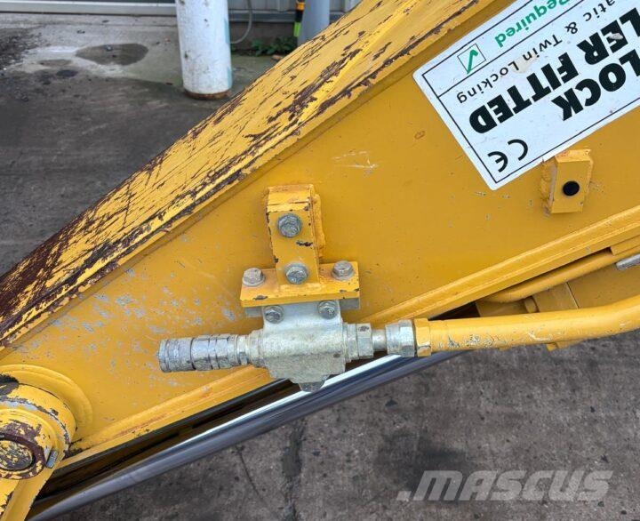 Kobelco SK140SRLC-7 Гусеничные экскаваторы
