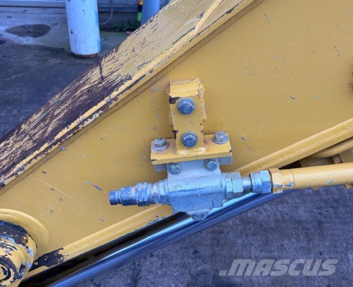 Kobelco SK140SRLC-7 大型油圧ショベル12t以上(パワーショベル・ユンボ)