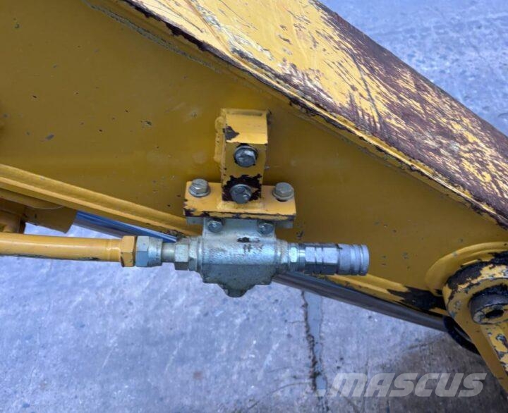 Kobelco SK140SRLC-7 大型油圧ショベル12t以上(パワーショベル・ユンボ)