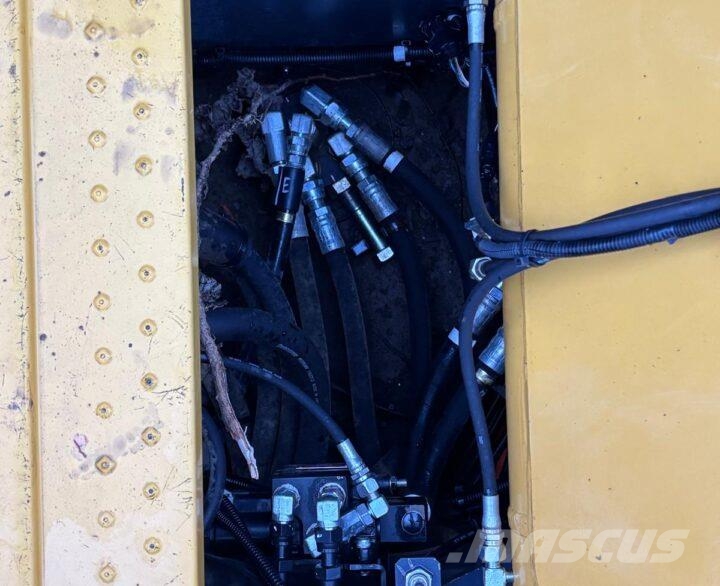 Kobelco SK140SRLC-7 大型油圧ショベル12t以上(パワーショベル・ユンボ)