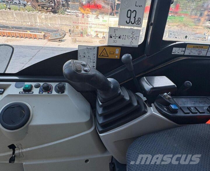 Kobelco SK30SR-6E Εκσκαφάκι (διαβολάκι) < 7t