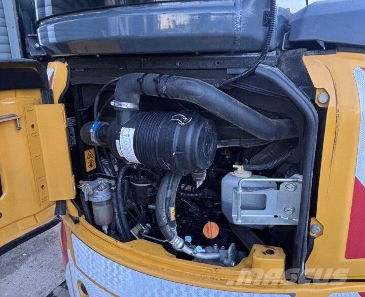 Kobelco SK30SR-6E حفارات صغيرة أقل من 7 طن (حفارات صغيرة)