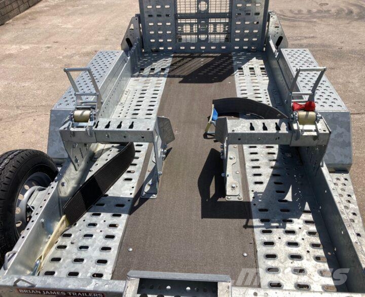 Molson Brian James Trailers T-02-T Muut koneet