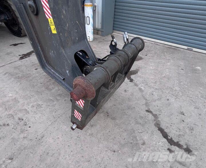 Sennebogen 355E مناولات متداخلة