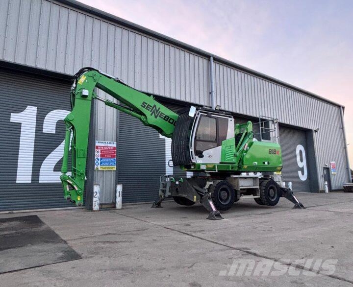 Sennebogen 818E Movimentazione rifiuti