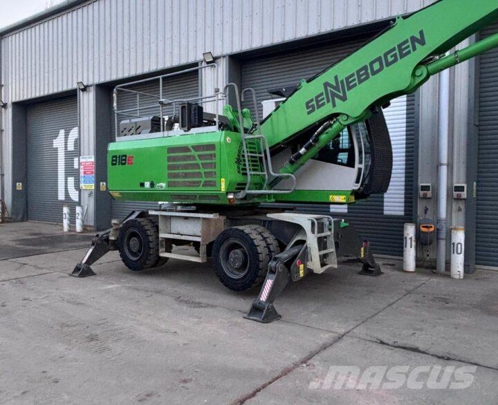 Sennebogen 818E Movimentazione rifiuti