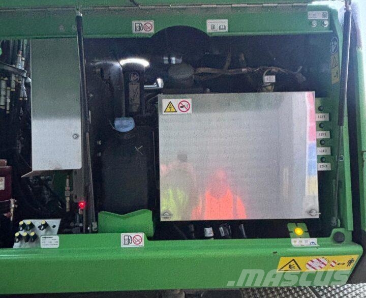 Sennebogen 818E Movimentazione rifiuti