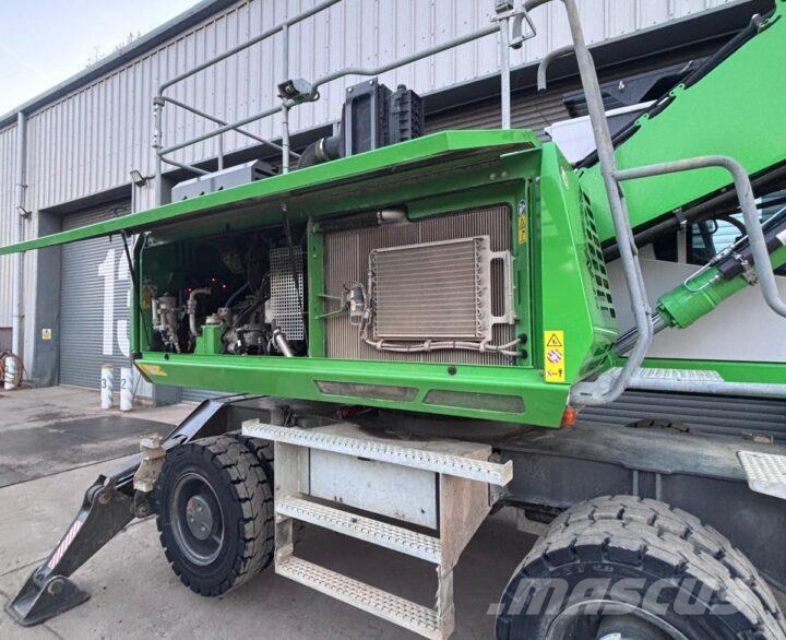 Sennebogen 818E Movimentazione rifiuti