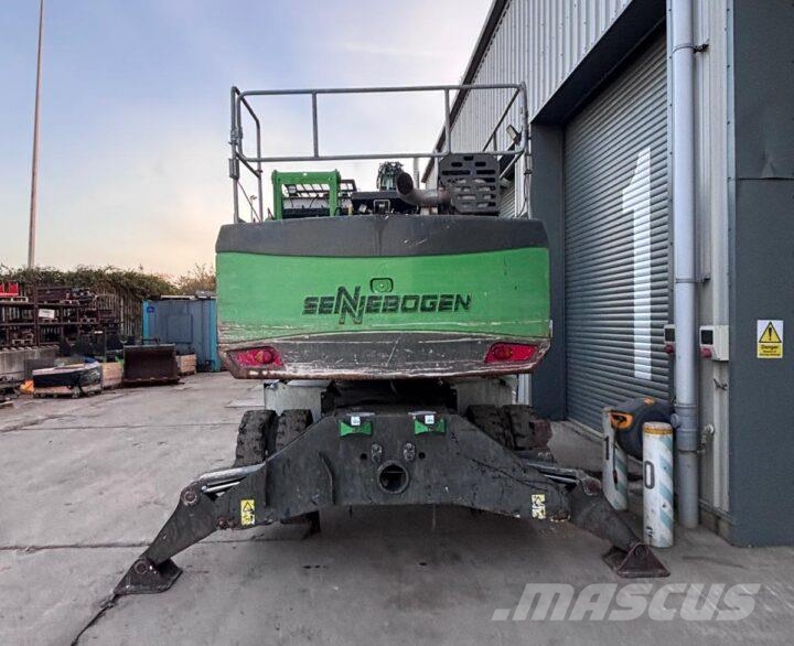 Sennebogen 821E Movimentazione rifiuti