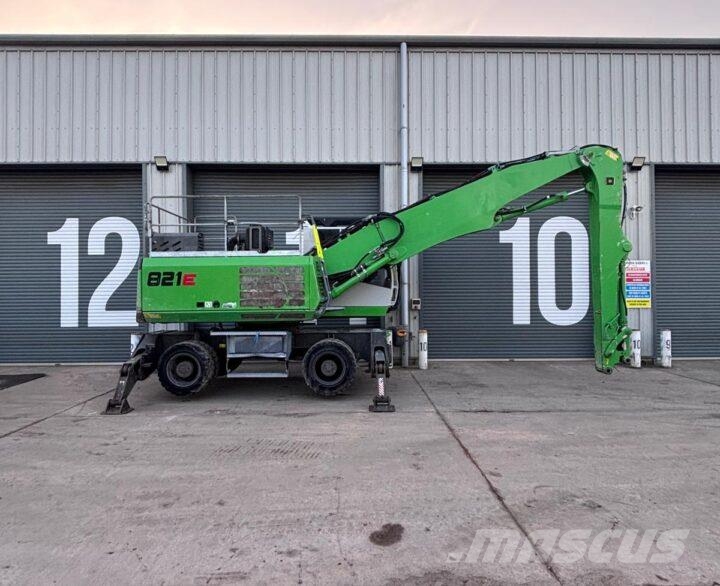 Sennebogen 821E Movimentazione rifiuti