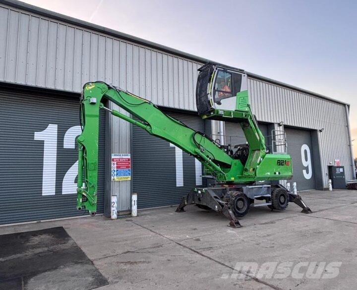 Sennebogen 821E Movimentazione rifiuti