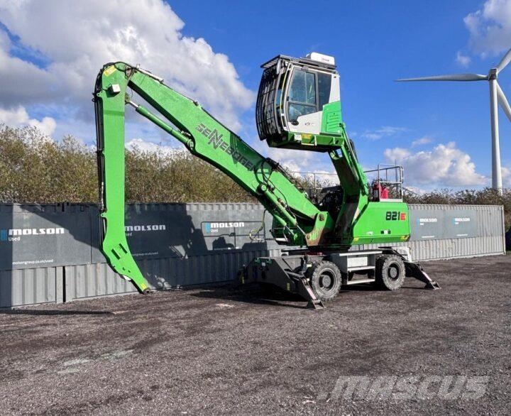 Sennebogen 821E Pelle à déchets