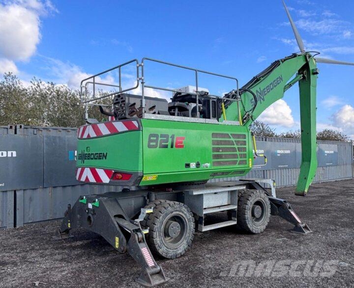 Sennebogen 821E Pelle à déchets