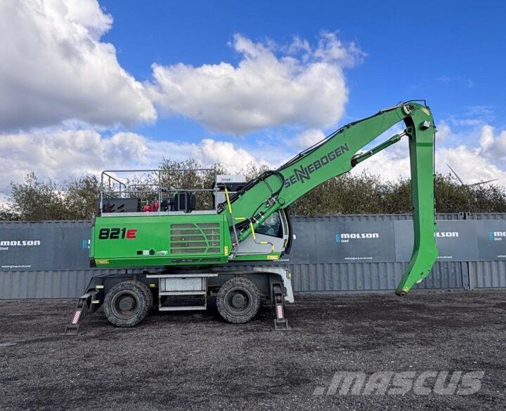 Sennebogen 821E Pelle à déchets