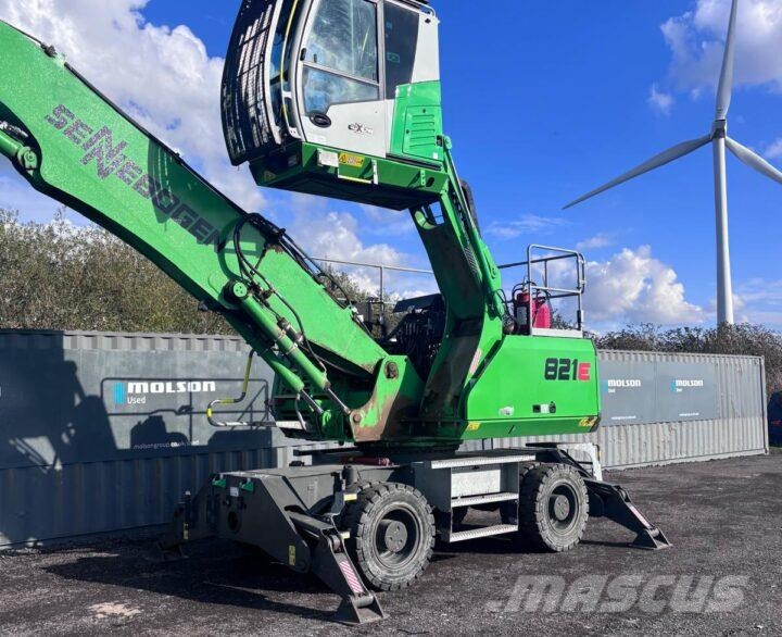 Sennebogen 821E Pelle à déchets