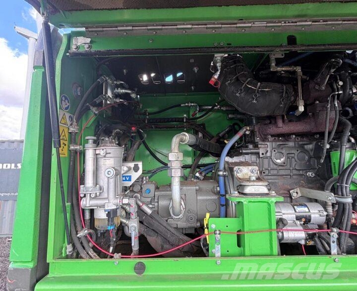 Sennebogen 821E Pelle à déchets