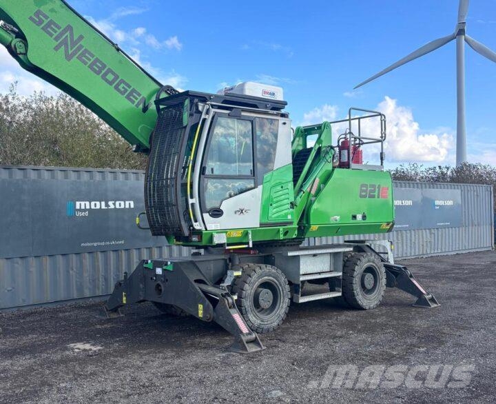Sennebogen 821E Pelle à déchets