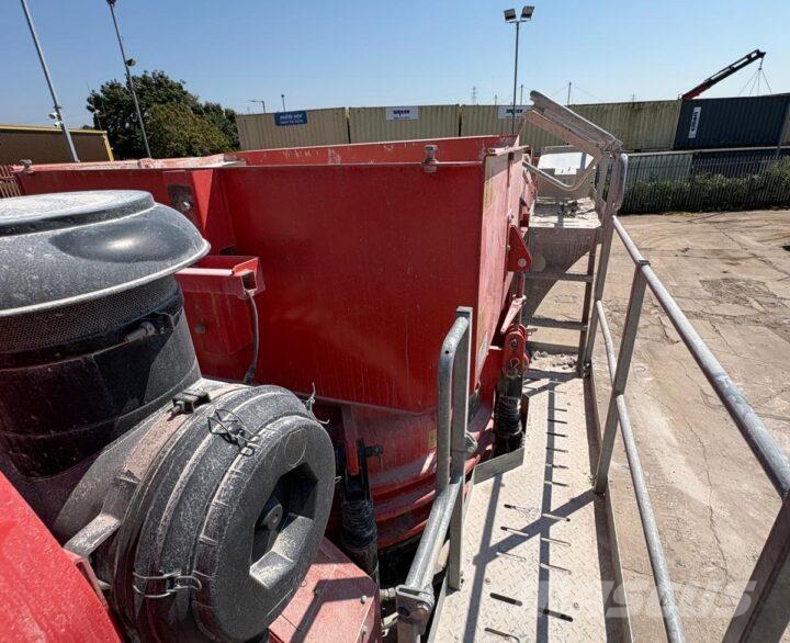 Terex Finlay C-1545 جراشات