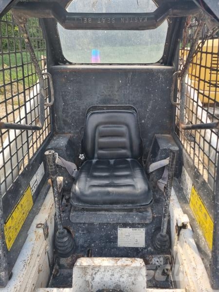 Bobcat 843 Mini nakladalci