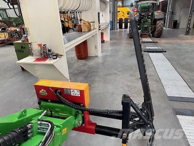 Elkær Taille haies ELKAER HKL Mini + HK1500-5 pour Avant Sonstige Landmaschinen