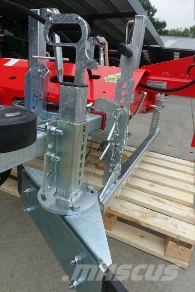 Floor Care Herse à dents FLOOR-CARE AHK NG 1.80 m Att bo 其他農業機械
