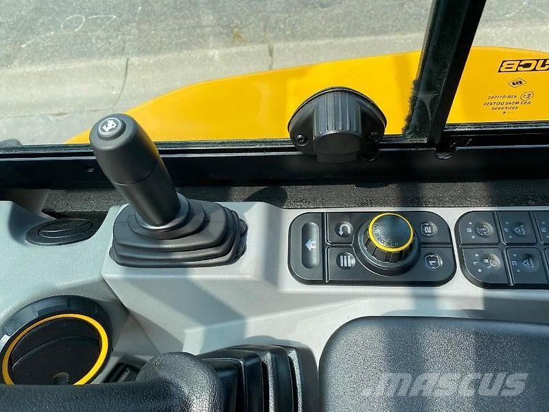 JCB 25-Z1 Cab Pro Excavadoras sobre orugas