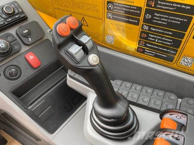 JCB 542 70 Agri Super DTVT مناولات متداخلة