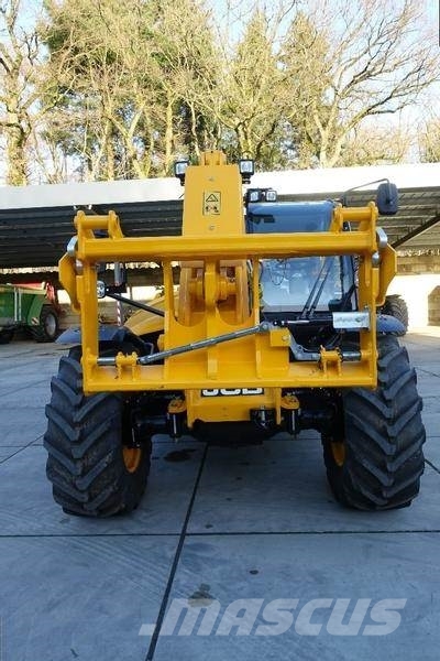 JCB 542 70 Agri Super DTVT مناولات متداخلة
