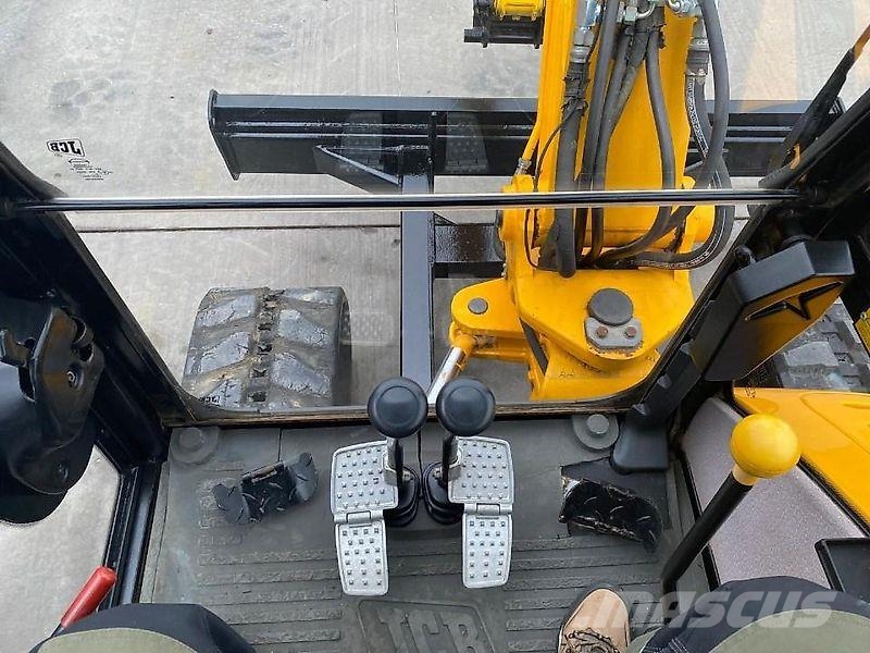 JCB 8060 Rupsgraafmachines