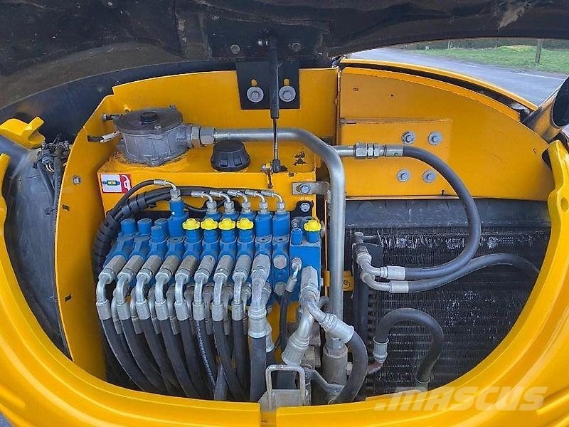 JCB 8060 Rupsgraafmachines