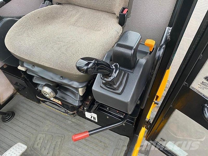 JCB 8060 Rupsgraafmachines