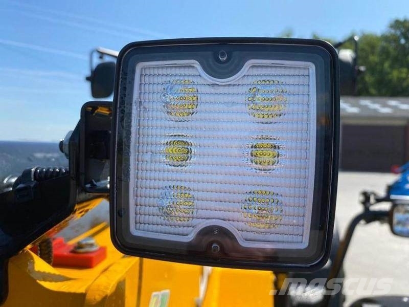 JCB TM 320 Телескопічні навантажувачі