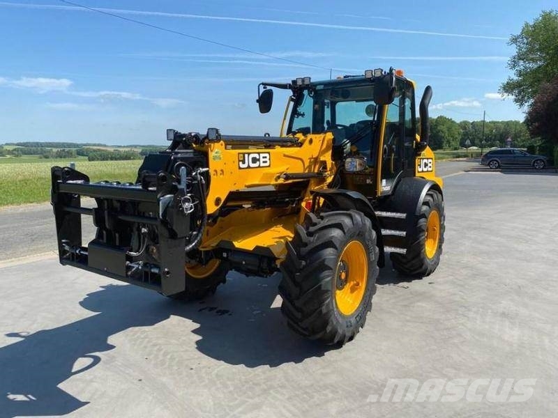 JCB TM 320 Телескопічні навантажувачі