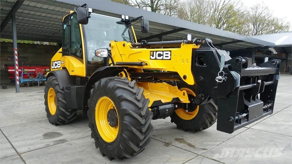 JCB TM 320 S Телескопічні навантажувачі