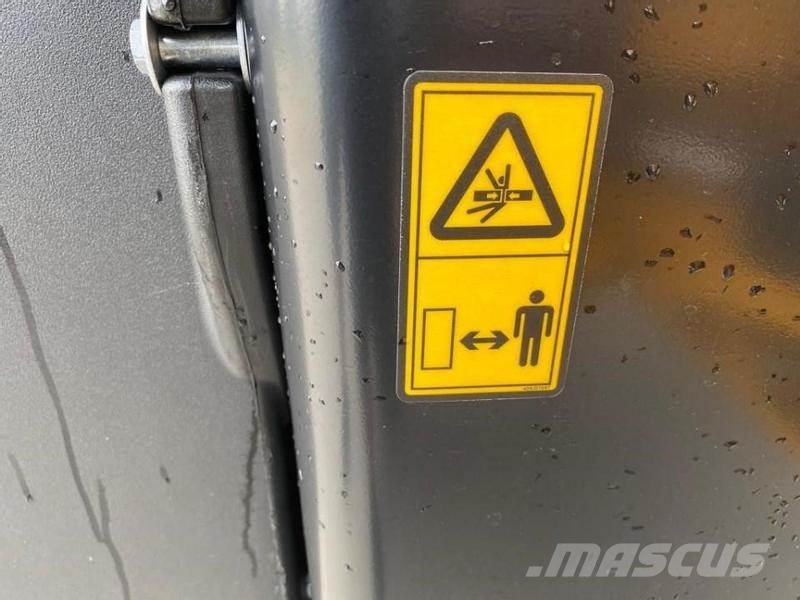 JCB TM 320 S Телескопічні навантажувачі