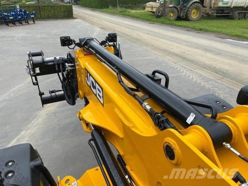 JCB TM 320 S Телескопічні навантажувачі