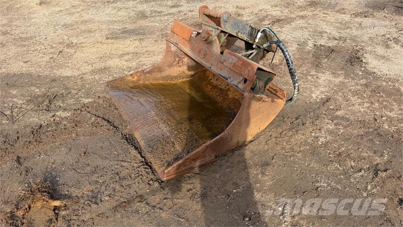 - - - 130 cm bagskovl med tilt - S45 Beslag Kašike / Korpe